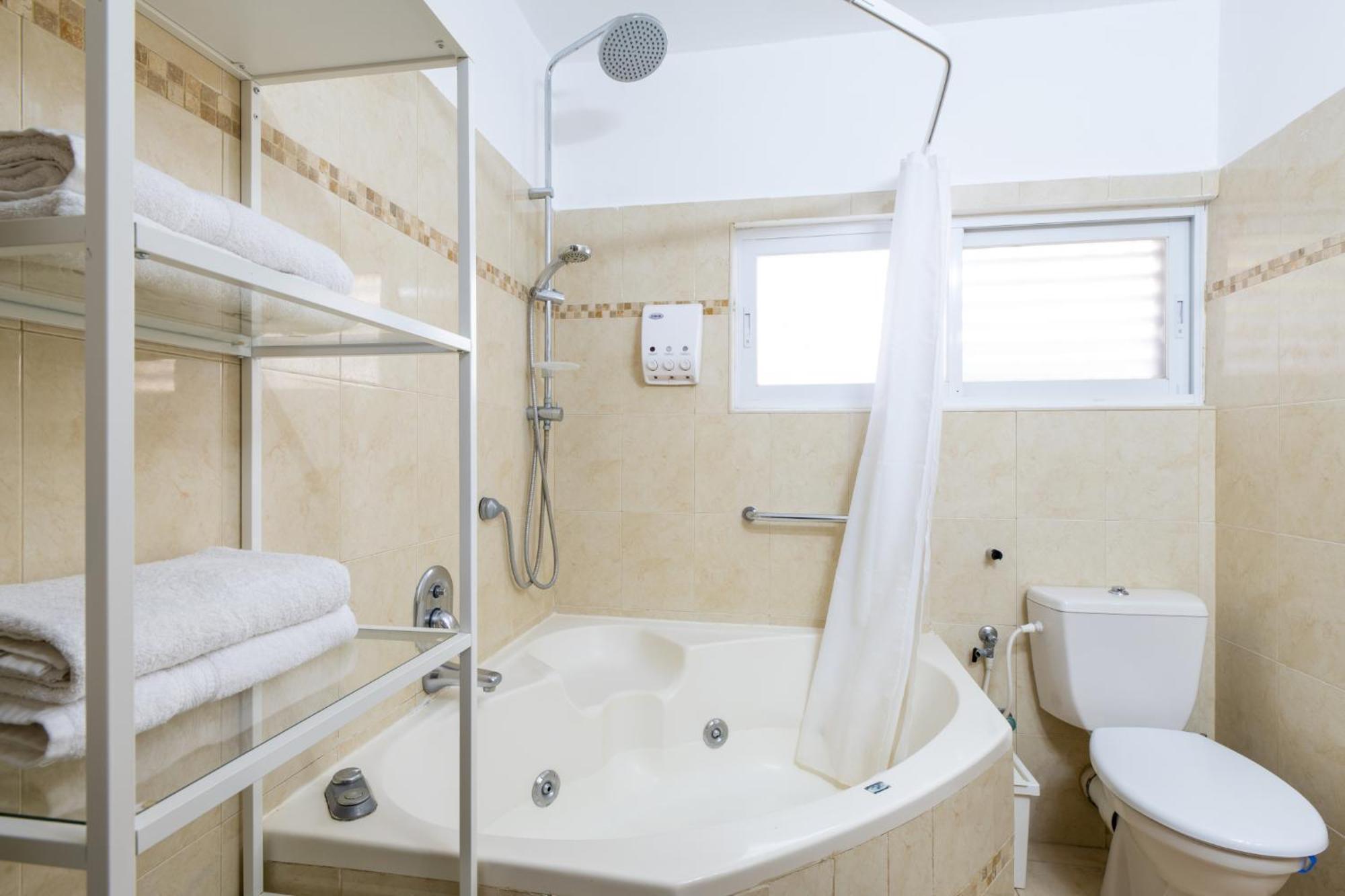 Yagen Boutique Apartments Haifa Rum bild